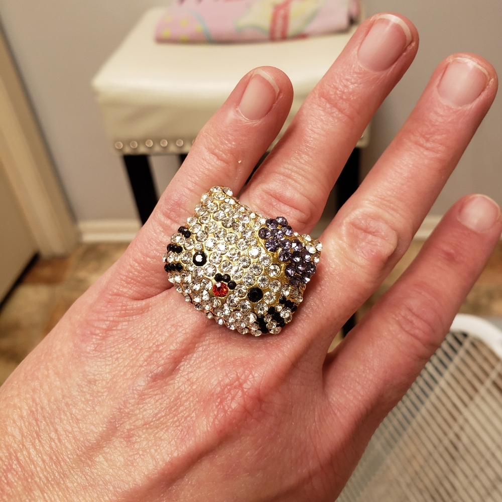 Hello Kitty Rhinestone Ring - Picture 7 of 7